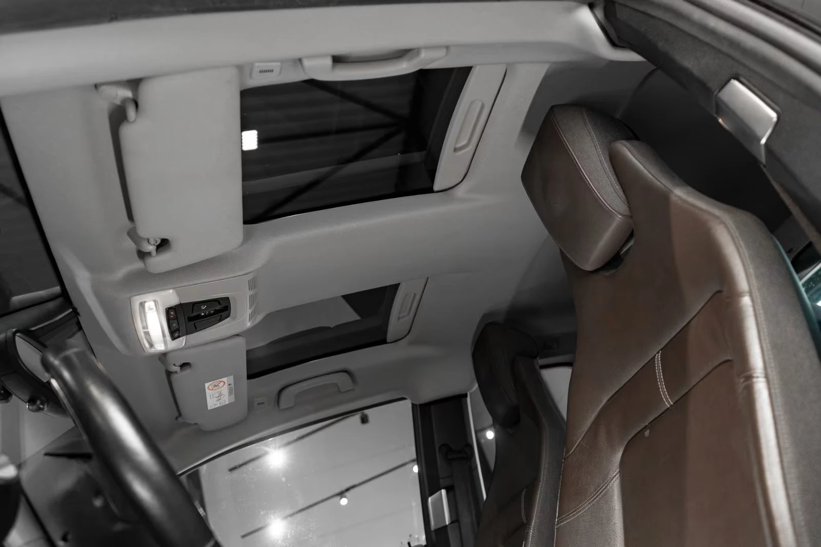 BMW i3 S/184HP/COMFORT/ADAPIVE/КОЖА/PANO/CAM/695v - изображение 9
