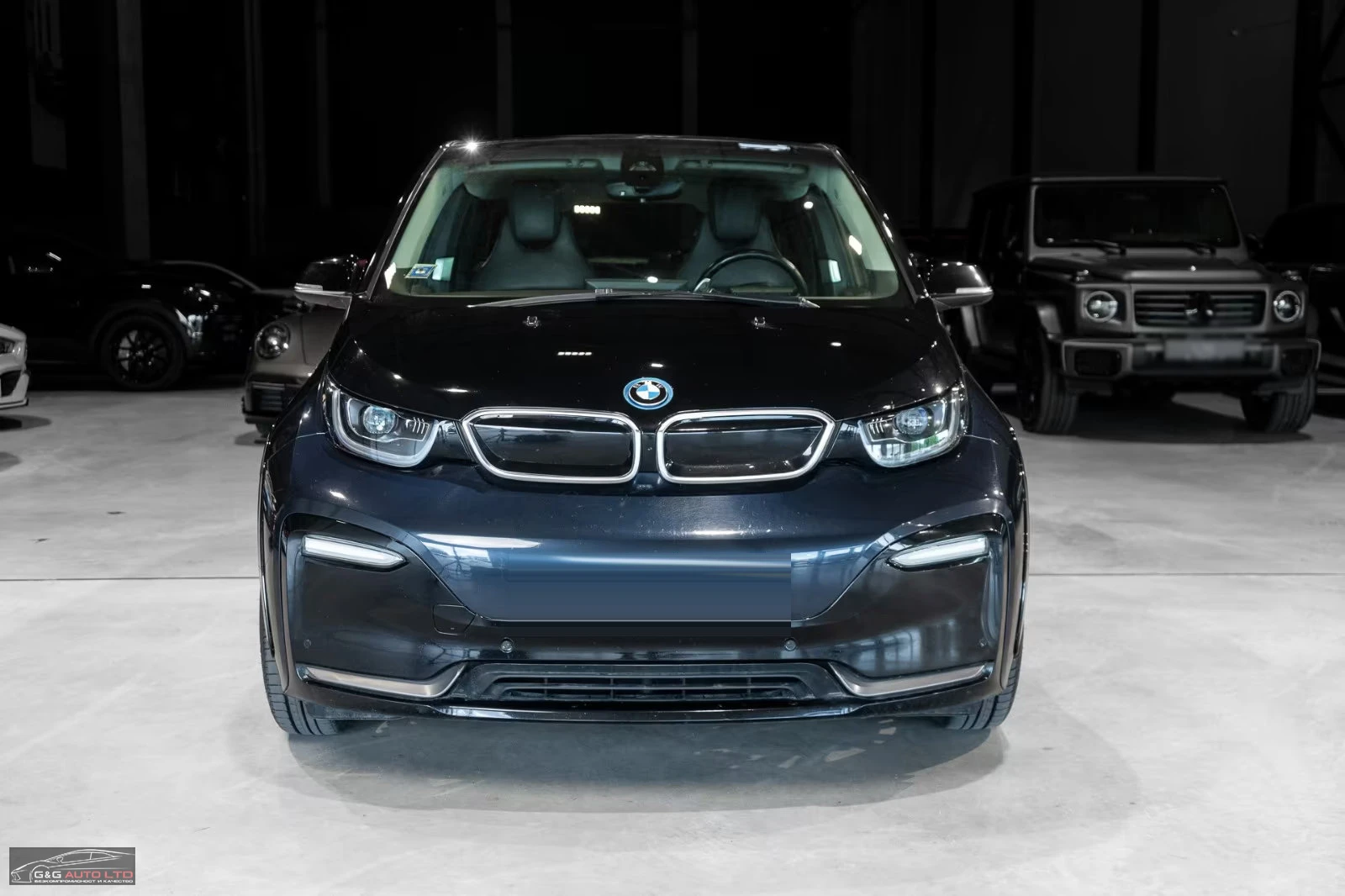BMW i3 S/184HP/COMFORT/ADAPIVE/КОЖА/PANO/CAM/695v - изображение 2