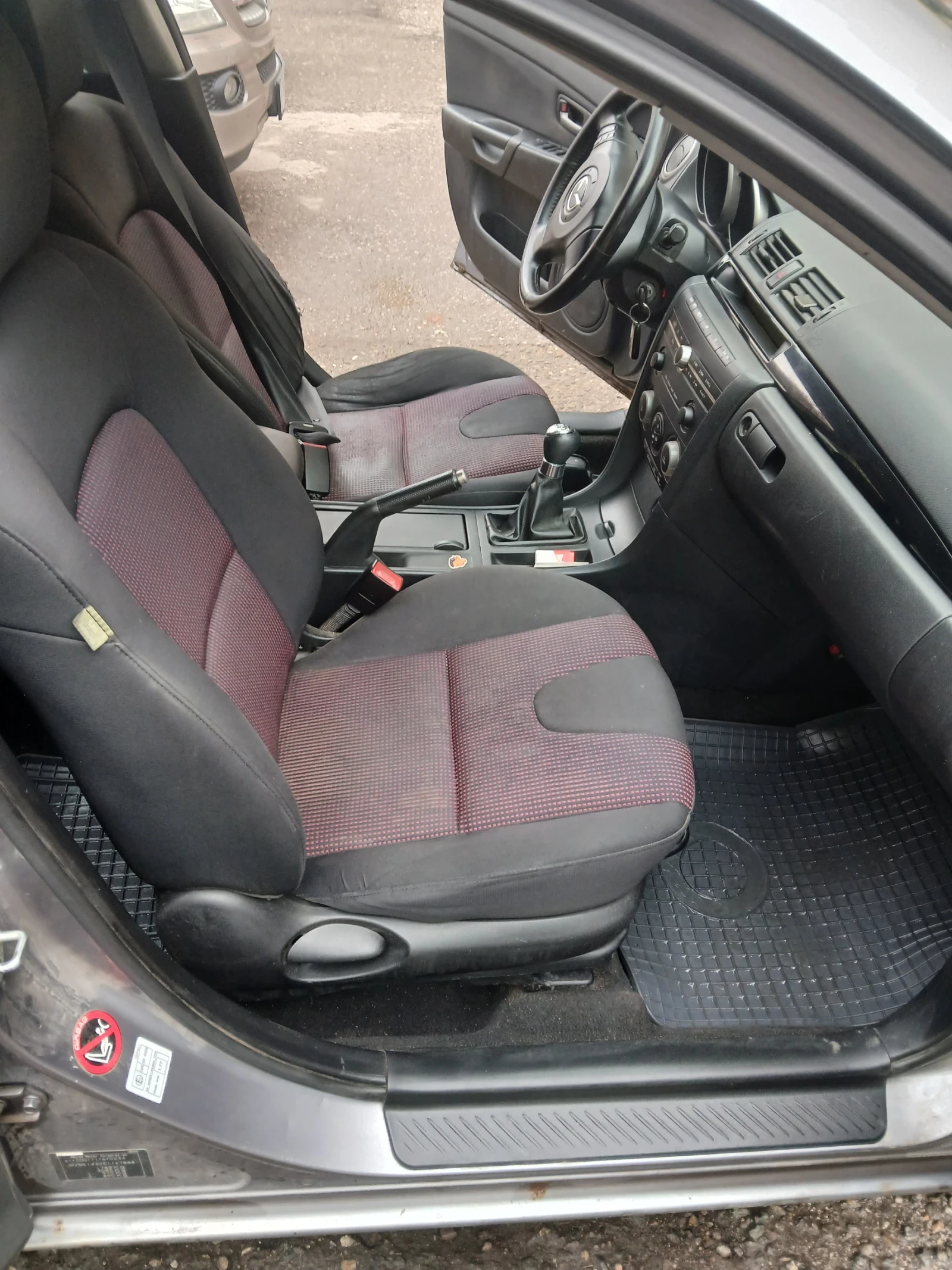 Mazda 3  - изображение 10