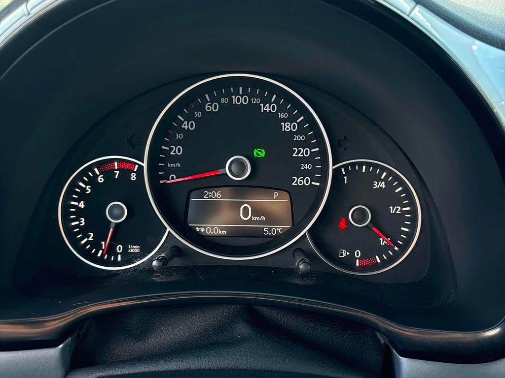 VW Beetle * 2dr Cpe Auto * CARFAX * ЦЕНА ДО БГ - изображение 8