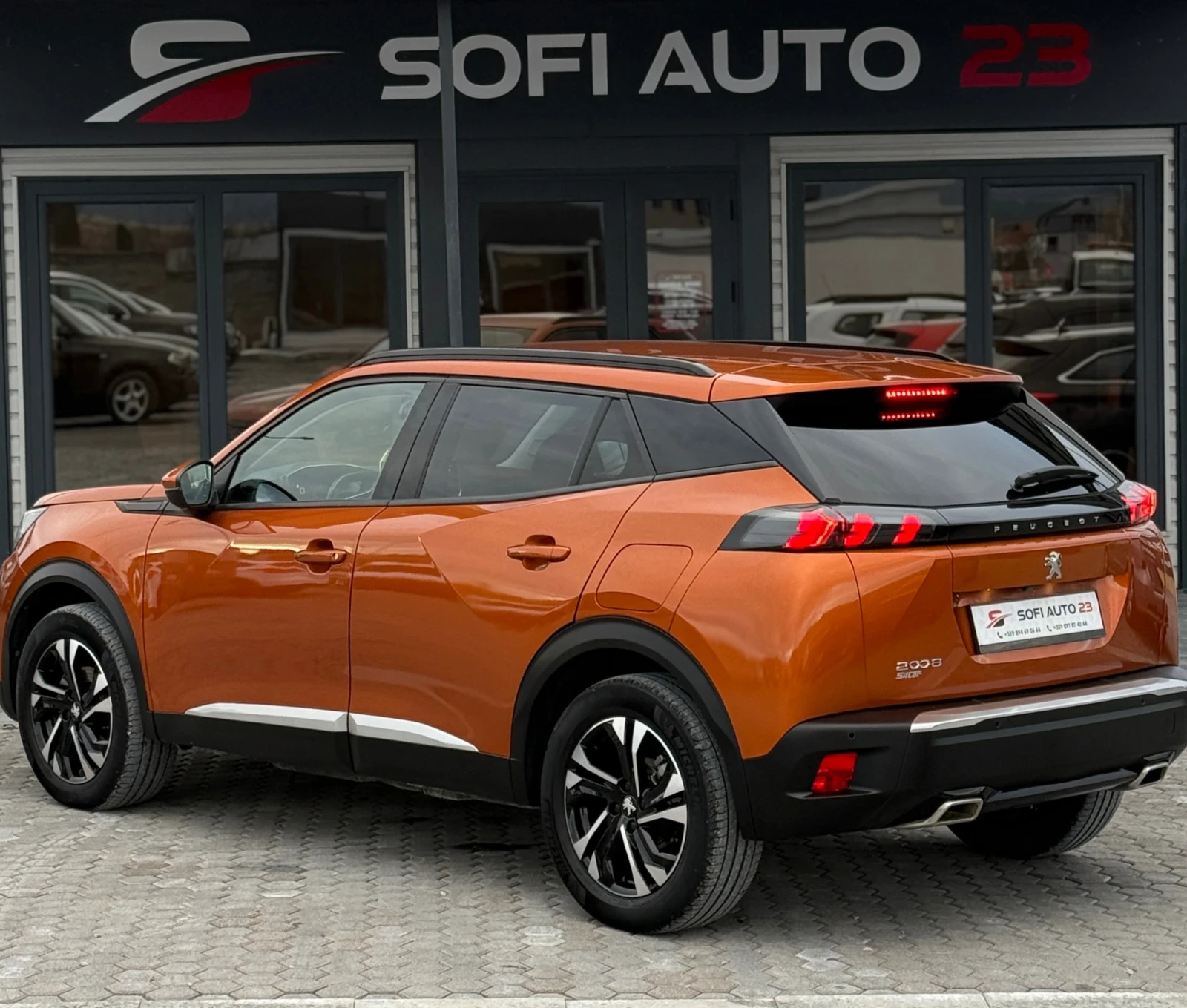 Peugeot 2008 1.2 i FULL SERVICE HISTORY IN PEUGEOT - изображение 5