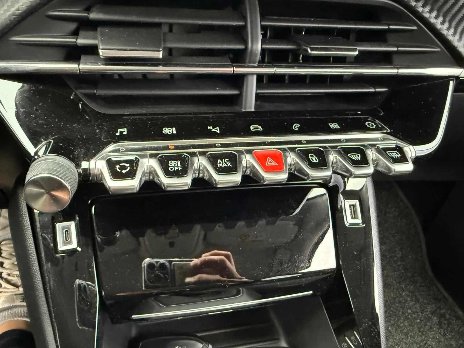 Peugeot 2008 1.2 i FULL SERVICE HISTORY IN PEUGEOT | Mobile.bg � ����������� 15