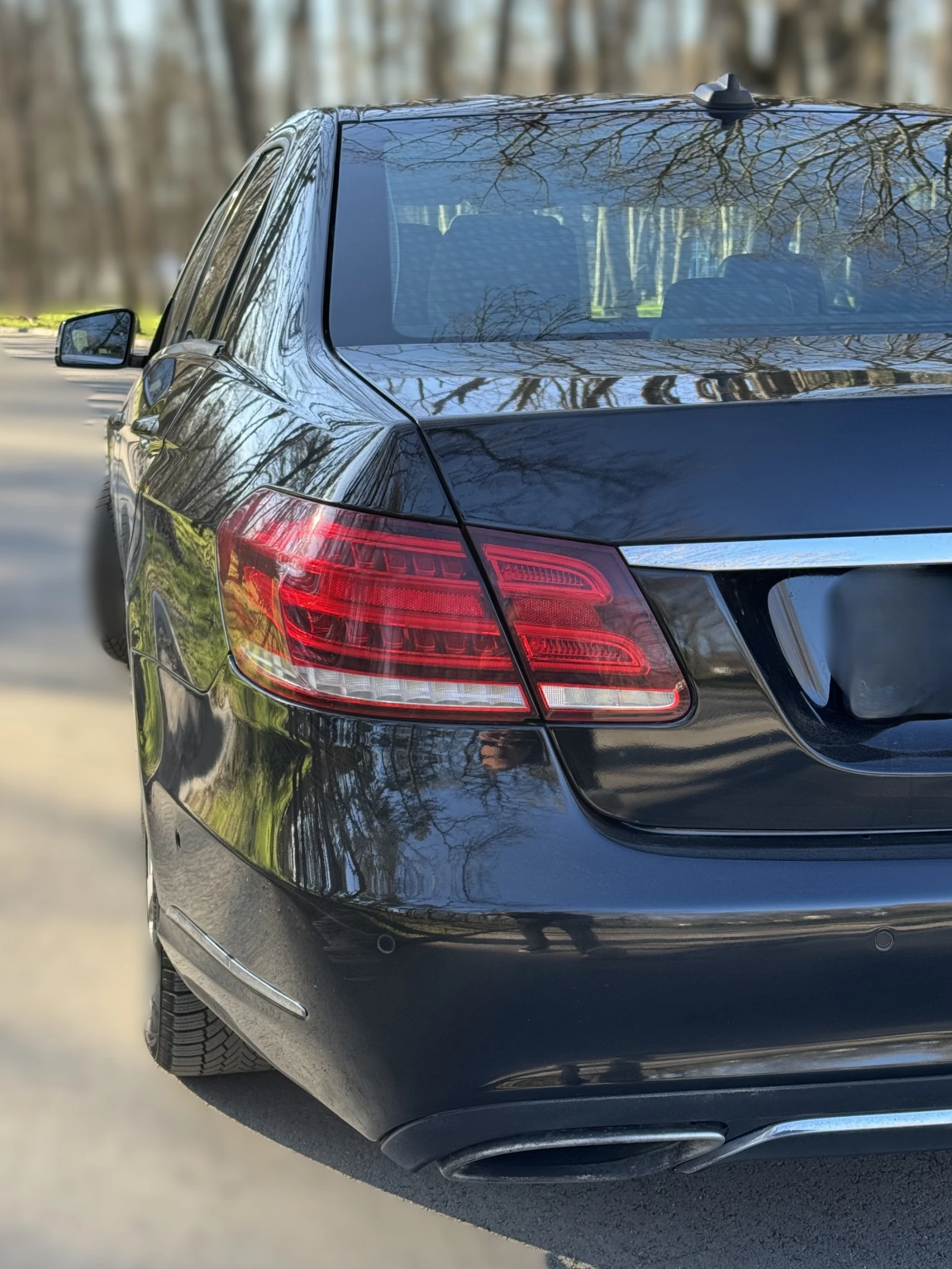 Mercedes-Benz E 220, снимка 11 - Автомобили и джипове - 53934117