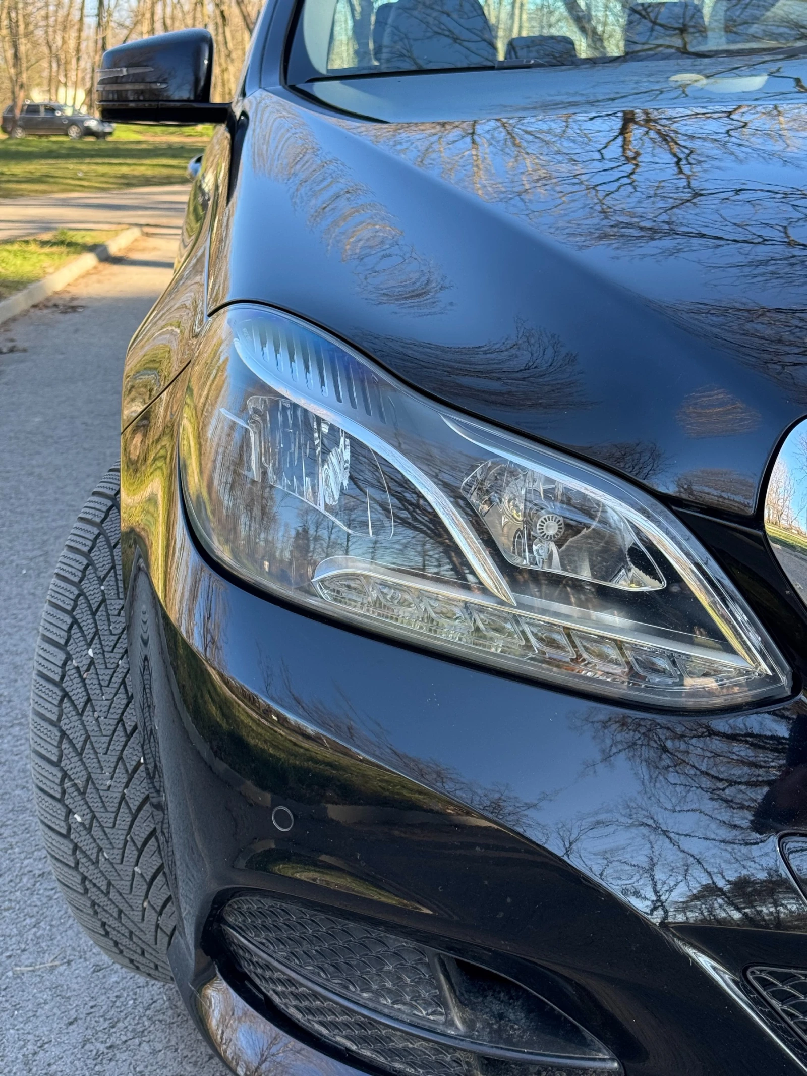 Mercedes-Benz E 220, снимка 13 - Автомобили и джипове - 53934117