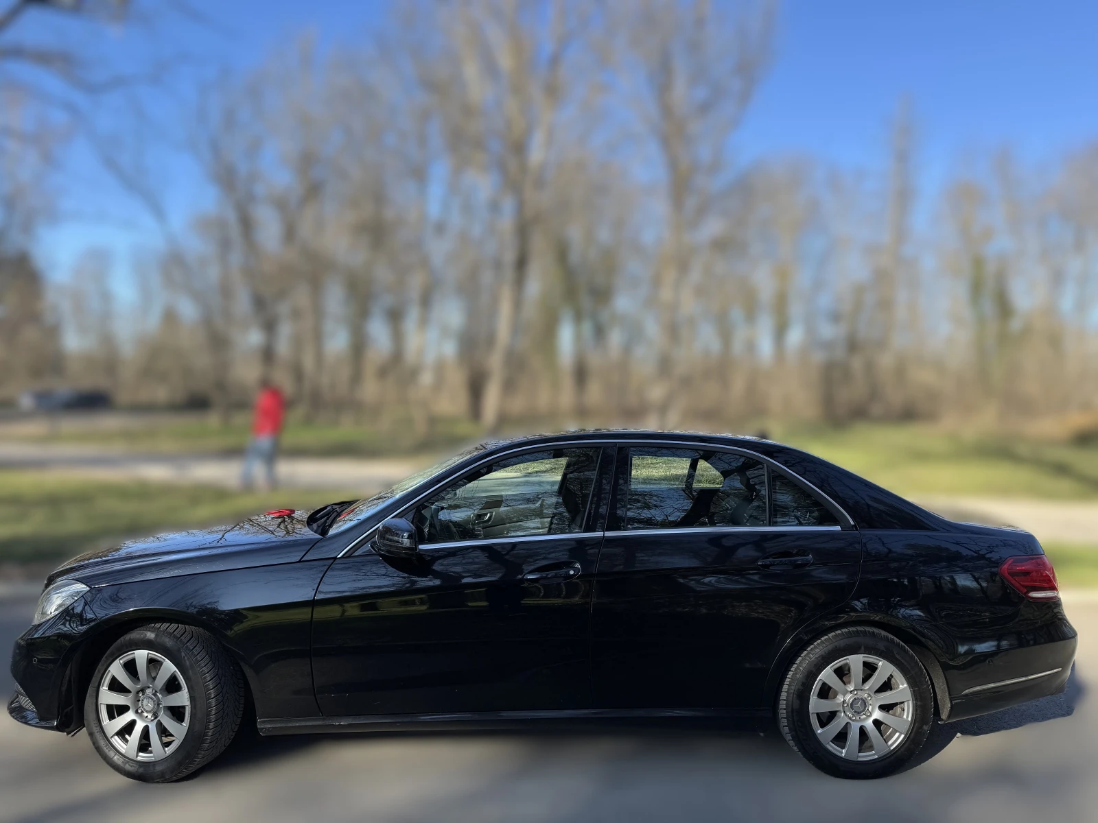 Mercedes-Benz E 220, снимка 6 - Автомобили и джипове - 53934117