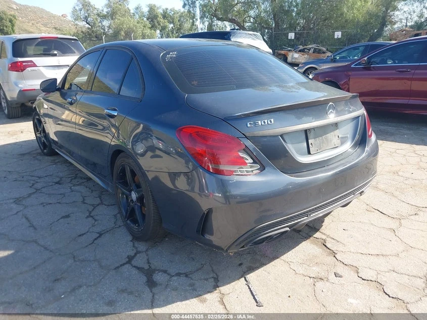 Mercedes-Benz C 300 2.0L I-4 DI, DOHC, VVT, TURBO, 241HP Rear Wheel | Mobile.bg � ����������� 3