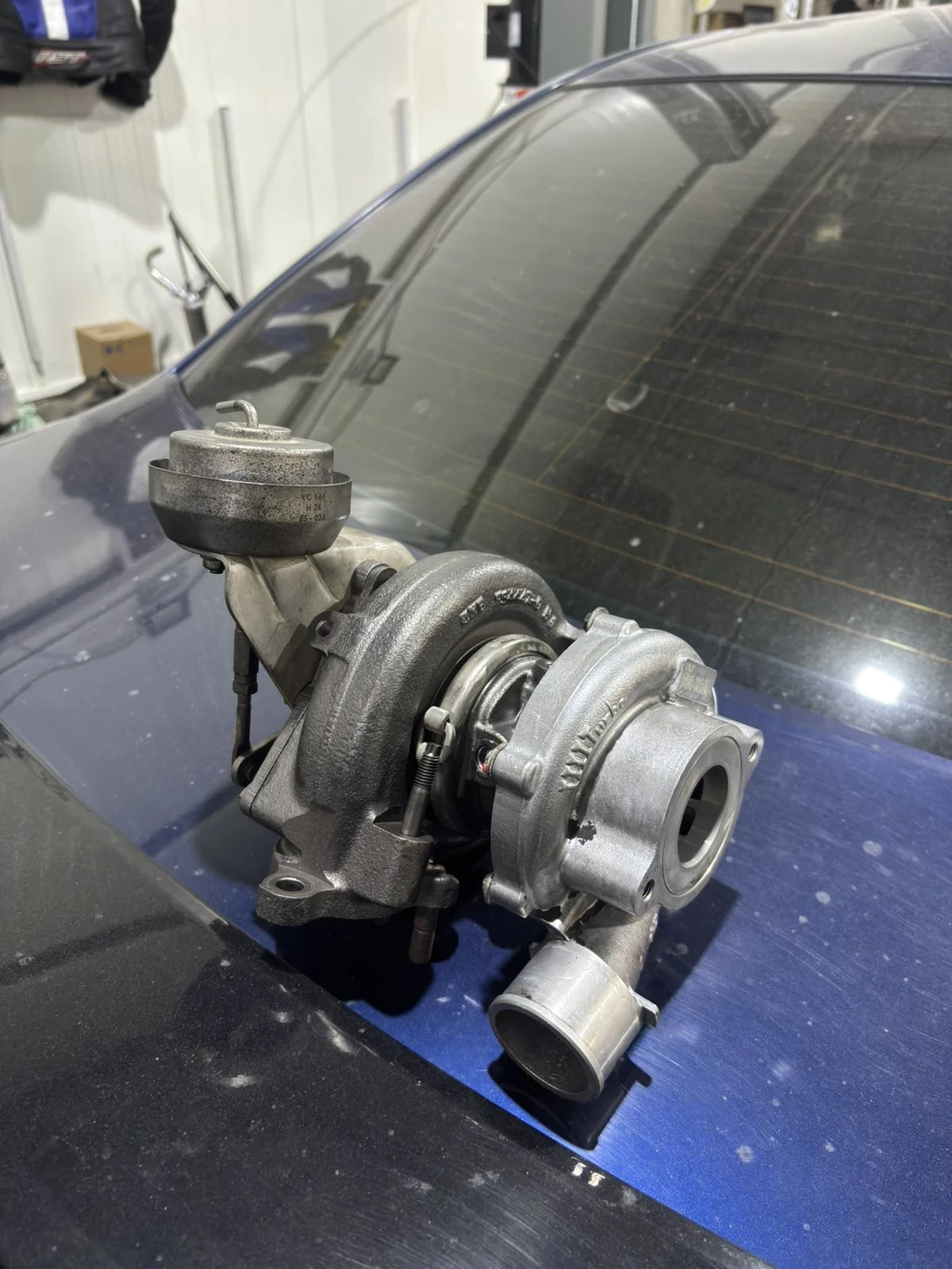 Toyota Avensis 2.2 D-CAT, снимка 14 - Автомобили и джипове - 54178015