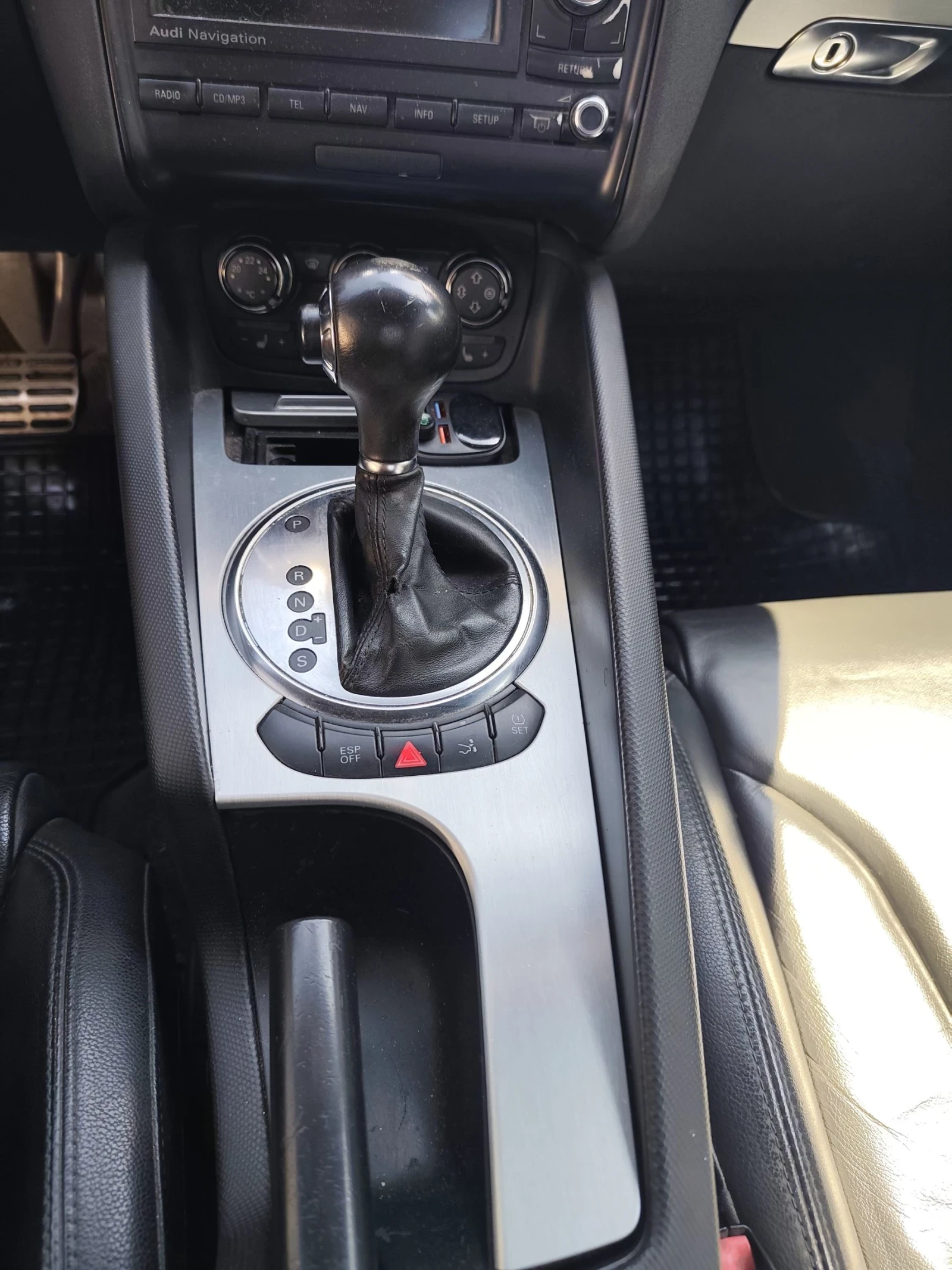 Audi Tt 2.0TFSI 260+ , снимка 8 - Автомобили и джипове - 54388881