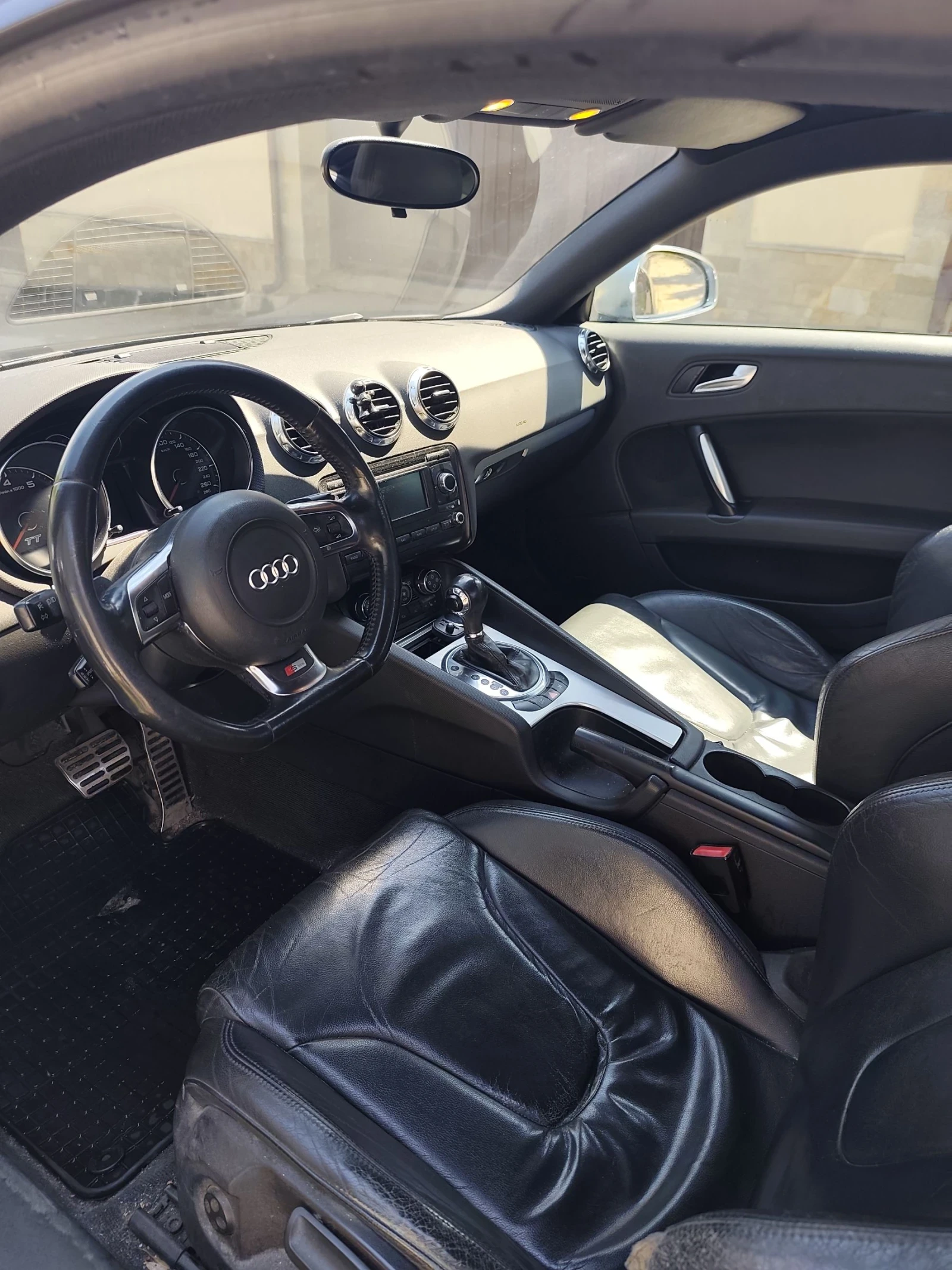 Audi Tt 2.0TFSI 260+ , снимка 9 - Автомобили и джипове - 54388881