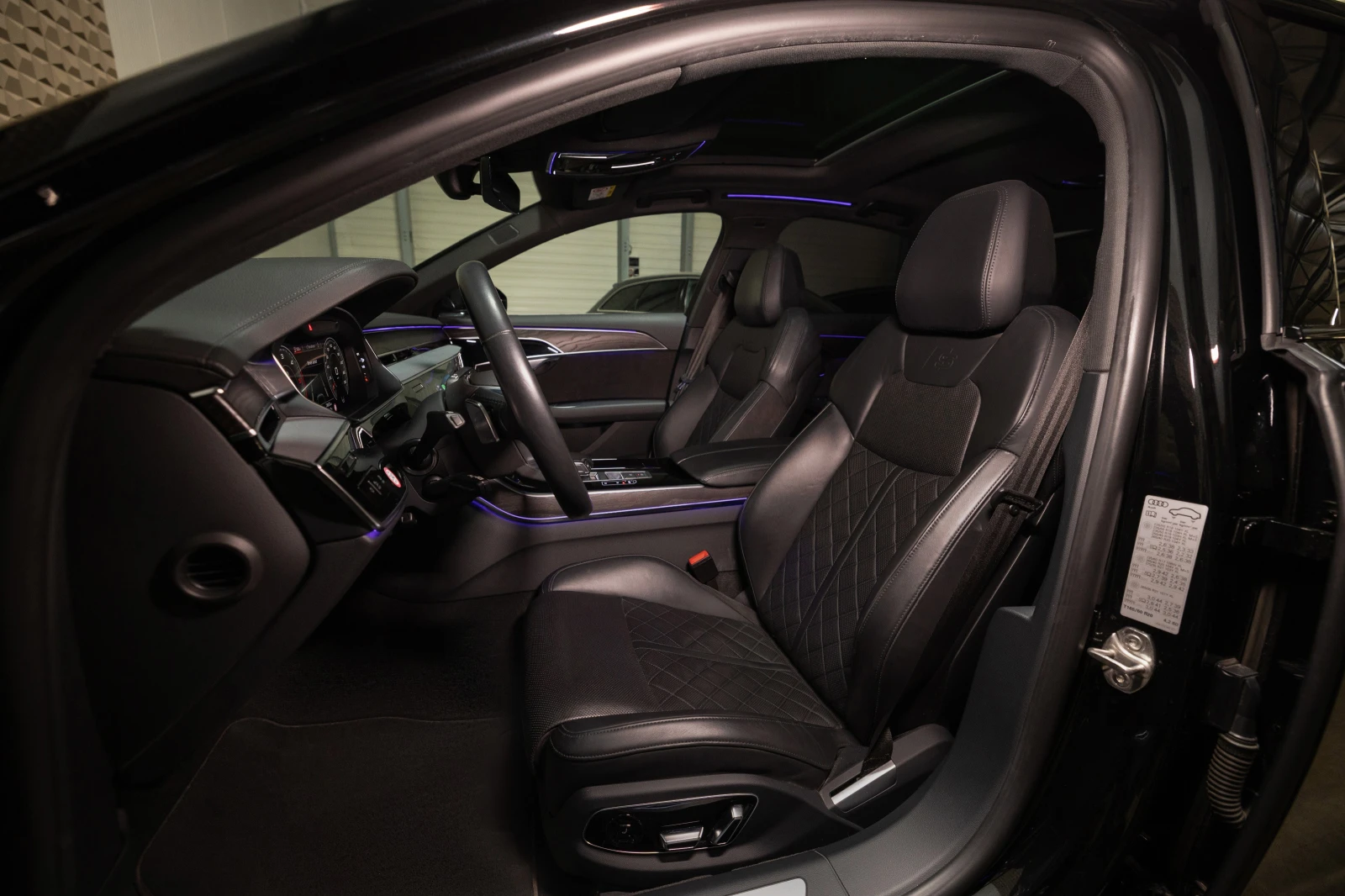 Audi A8 50 TDI Mild Hybrid* Quattro* Matrix* Bang & Olufse, снимка 8 - Автомобили и джипове - 54427829