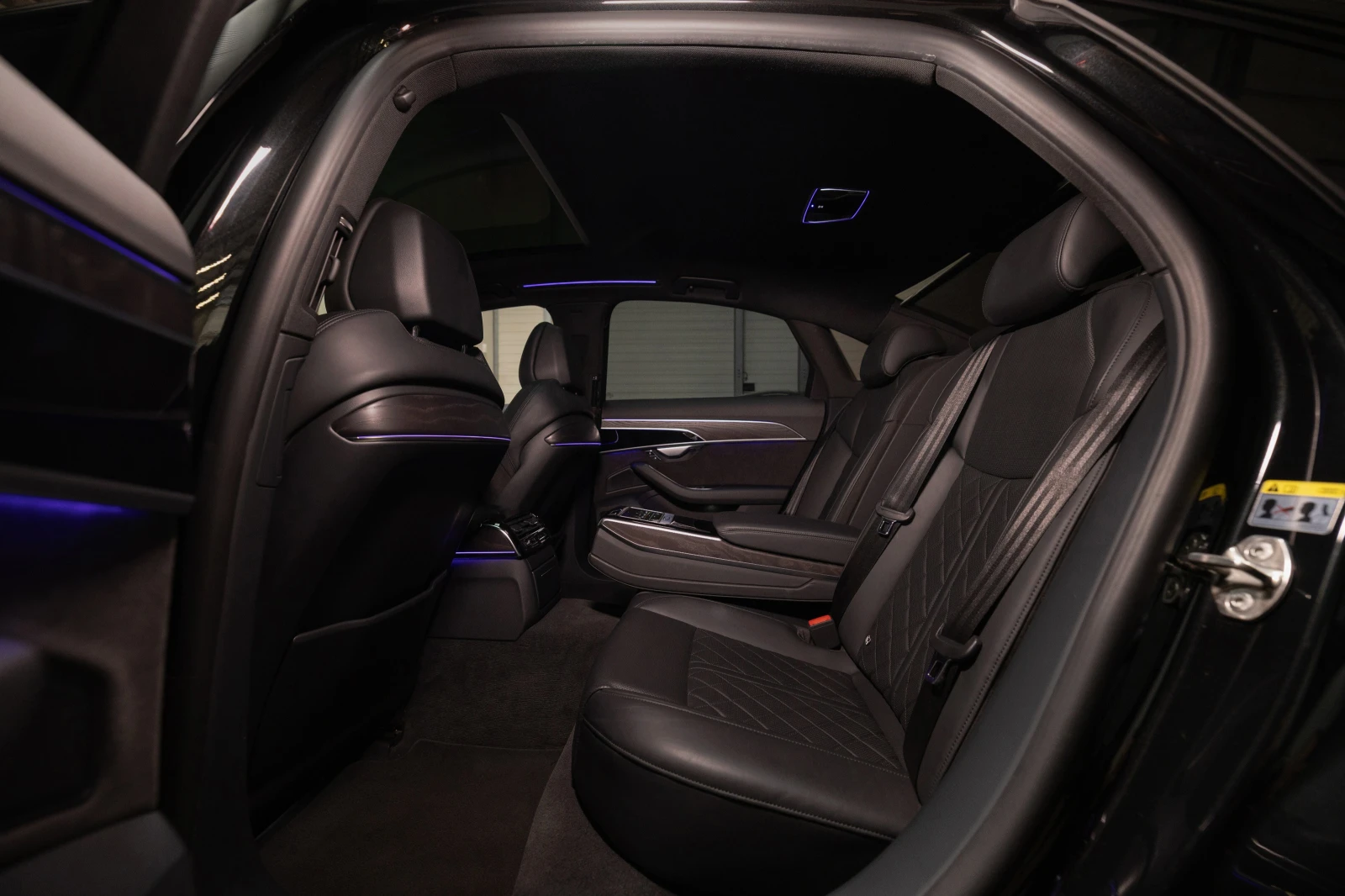 Audi A8 50 TDI Mild Hybrid* Quattro* Matrix* Bang & Olufse, снимка 12 - Автомобили и джипове - 54427829