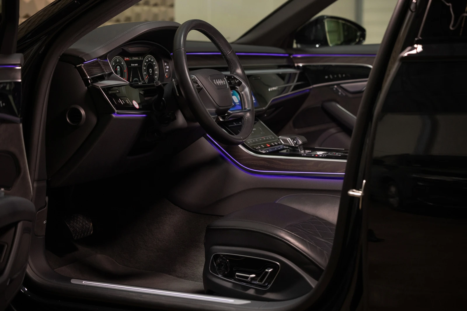 Audi A8 50 TDI Mild Hybrid* Quattro* Matrix* Bang & Olufse, снимка 7 - Автомобили и джипове - 54427829