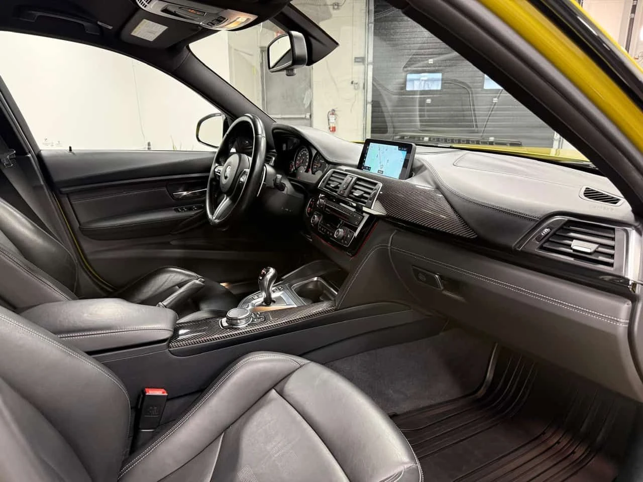 BMW M3  | HEAD-UP | HARMAN KARDON | CARBON , снимка 16 - Автомобили и джипове - 54591060