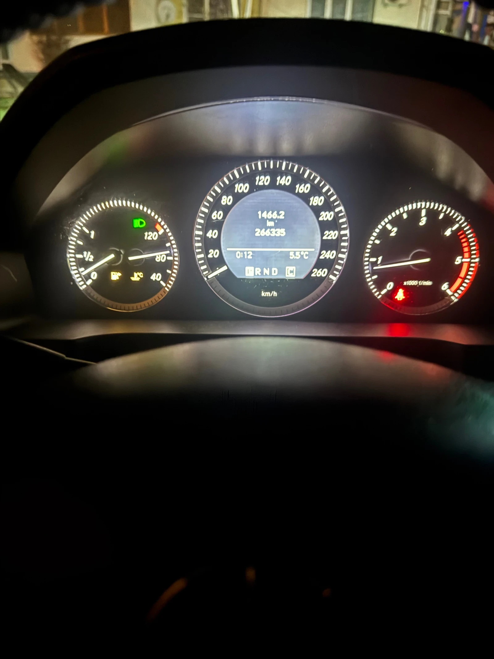 Mercedes-Benz C 220, снимка 7 - Автомобили и джипове - 54650598