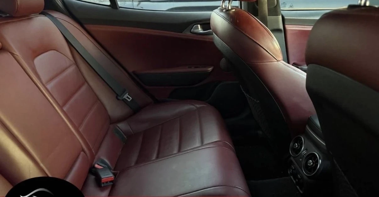 Kia Stinger GT Limited 3.3 V6 * AWD * СЕРВИЗНА ИСТОРИЯ * , снимка 7 - Автомобили и джипове - 54653210