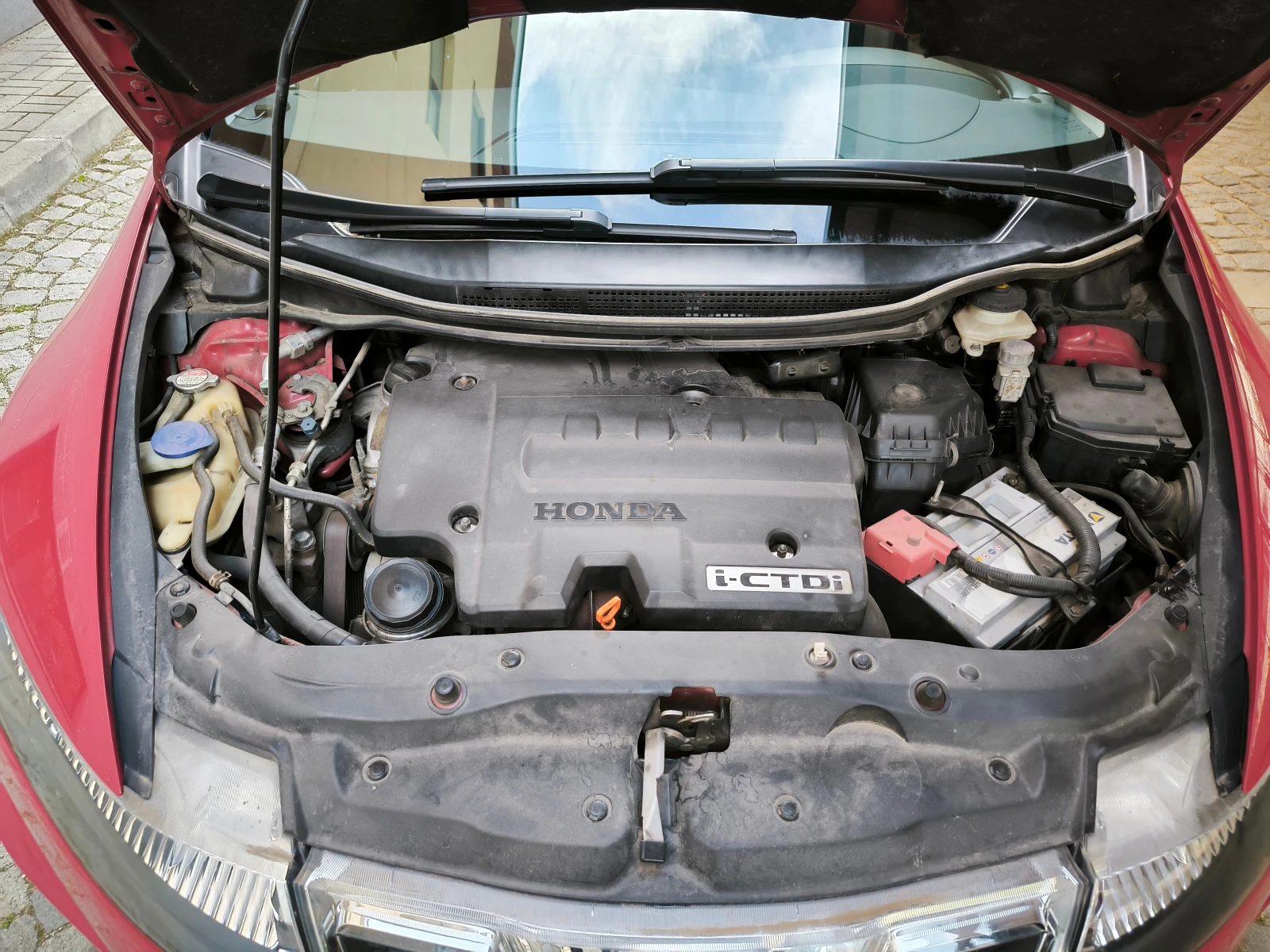 Honda Civic 2.2 i-CTDi Facelift, снимка 11 - Автомобили и джипове - 54721780