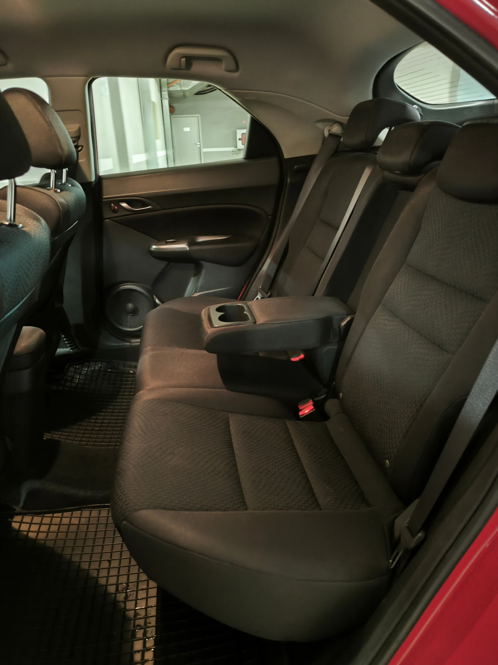 Honda Civic 2.2 i-CTDi Facelift, снимка 8 - Автомобили и джипове - 54721780