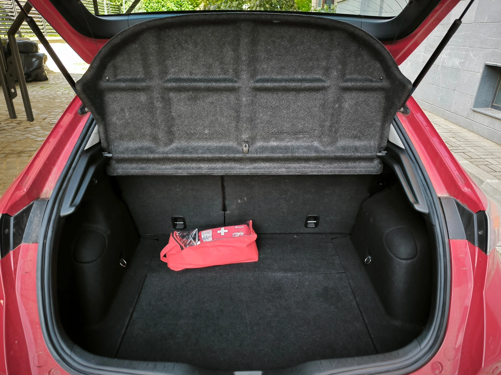 Honda Civic 2.2 i-CTDi Facelift, снимка 9 - Автомобили и джипове - 54721780