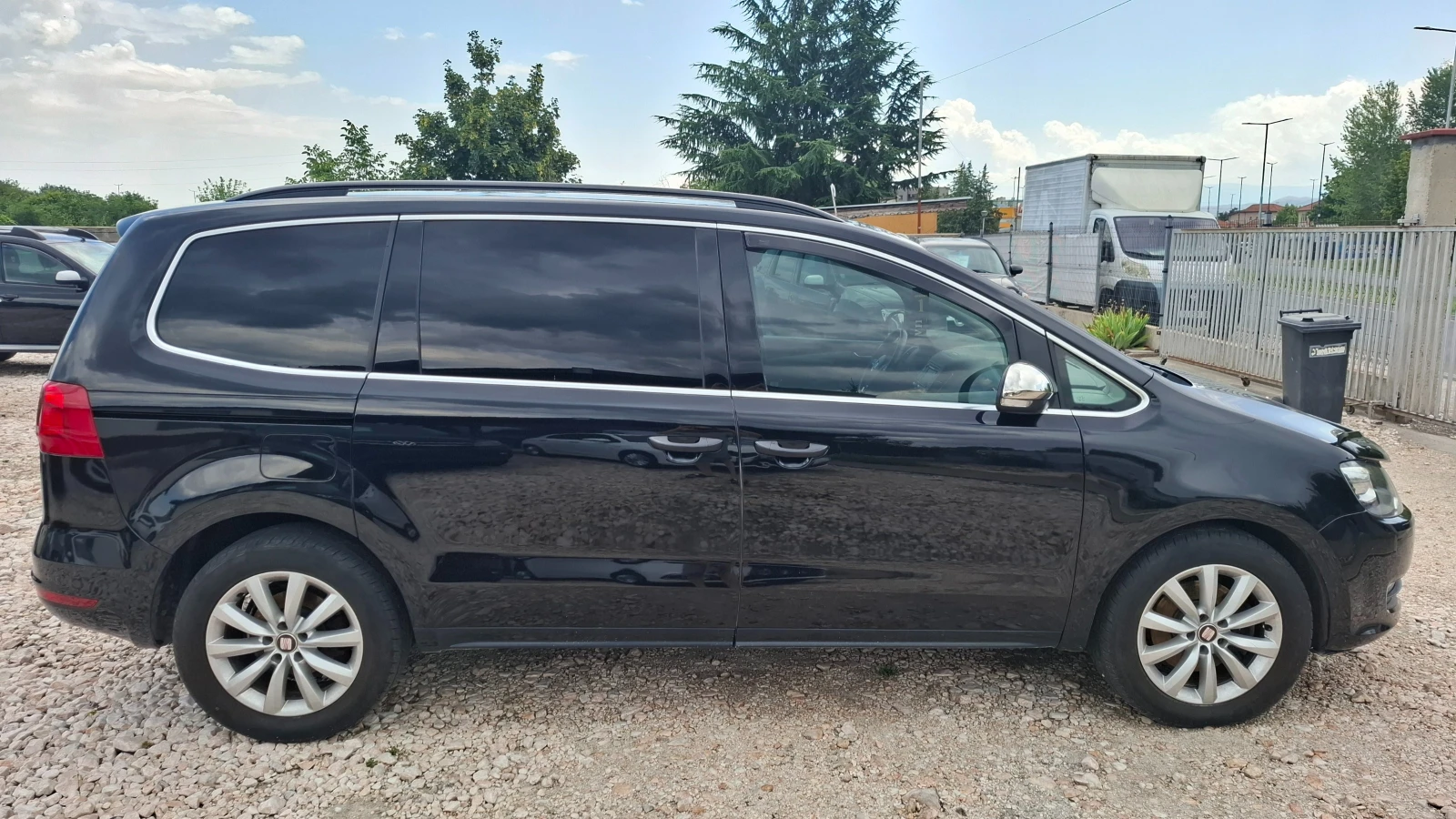 VW Sharan 2.0 TDI/7места/170кс, снимка 8 - Автомобили и джипове - 55424681