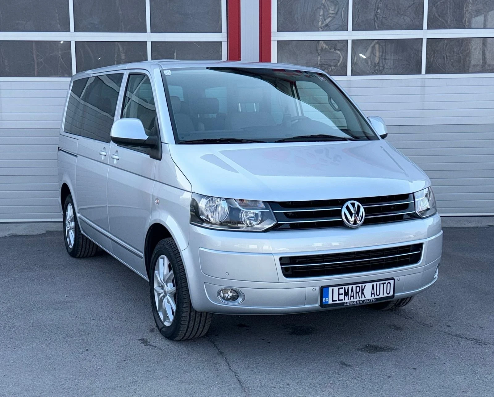 VW Multivan 2.0TDI AUTOMATIK DSG NAVI KLIMATRONIK EVRO 5A | Mobile.bg � ����������� 5