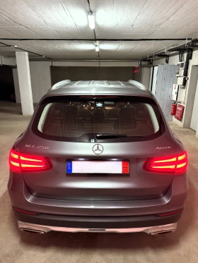     Mercedes-Benz GLC 250 10.2018. 4MATIC 9G-Tronic 211 .. Distronic Plus