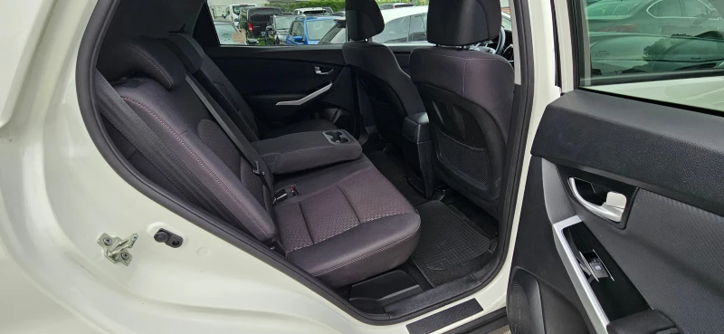 SsangYong Korando 2.0 e-XGi AWD MT LPG Limited, снимка 16 - Автомобили и джипове - 49469626