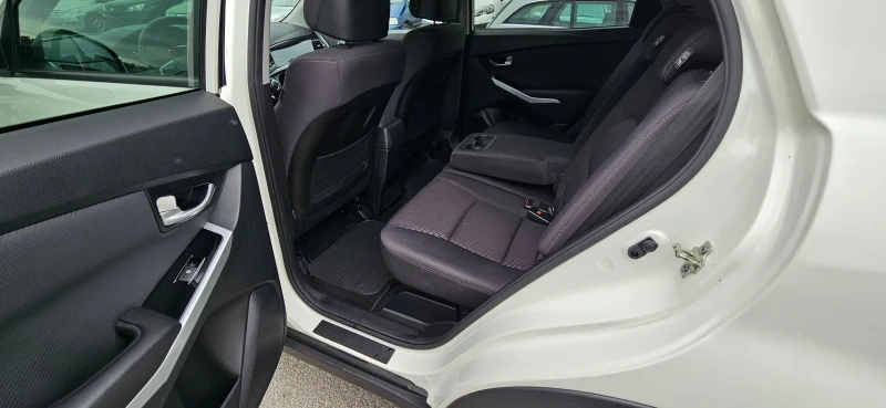 SsangYong Korando 2.0 e-XGi AWD MT LPG Limited, снимка 15 - Автомобили и джипове - 49469626
