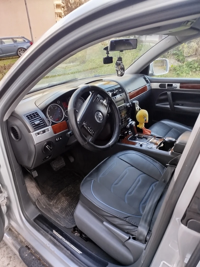 VW Touareg, снимка 6 - Автомобили и джипове - 52643867