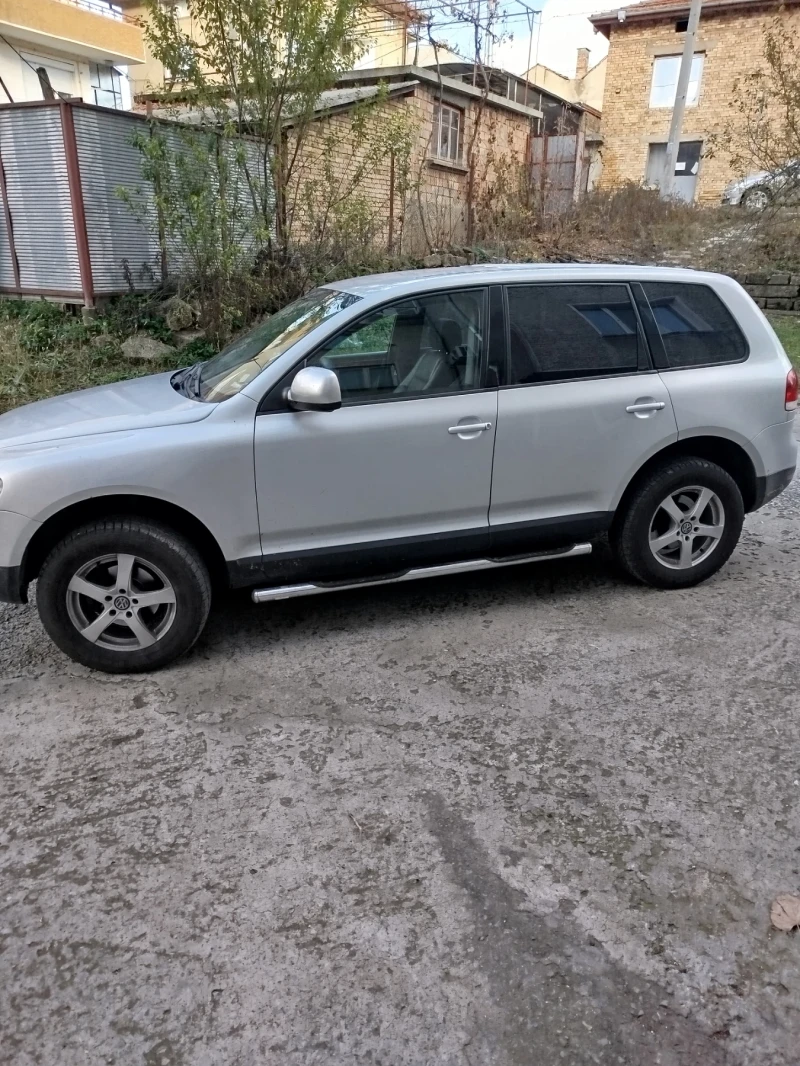 VW Touareg, снимка 2 - Автомобили и джипове - 52643867