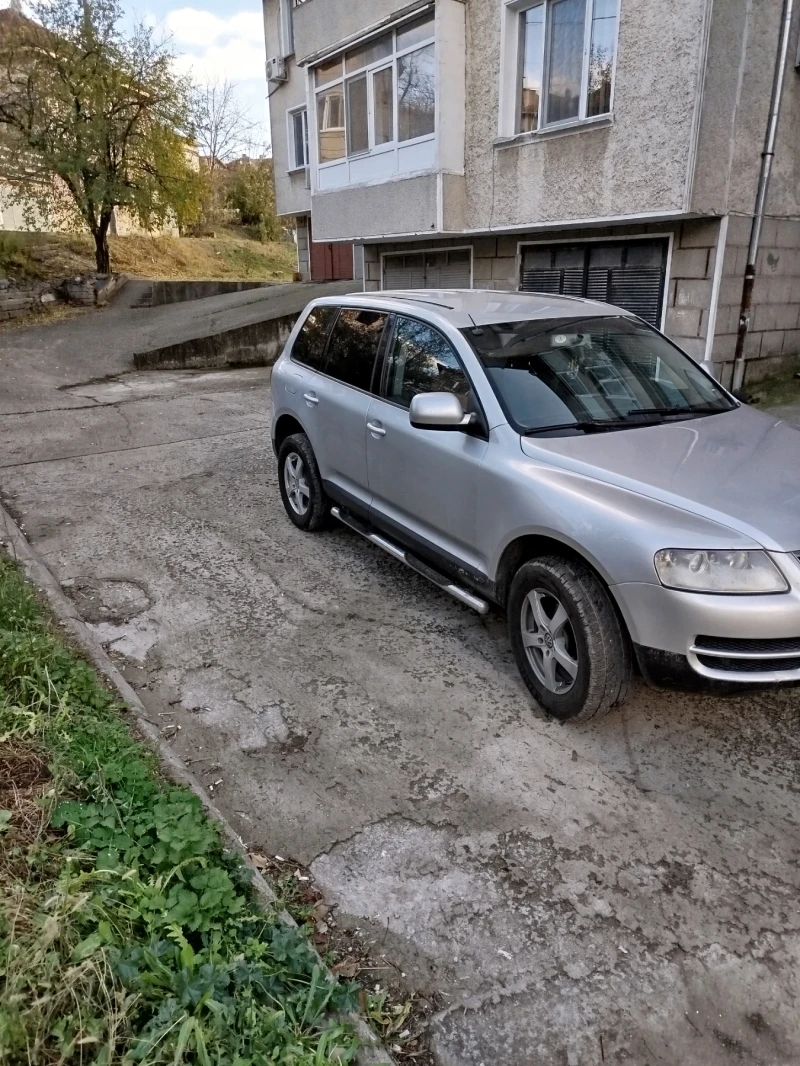 VW Touareg, снимка 3 - Автомобили и джипове - 52643867