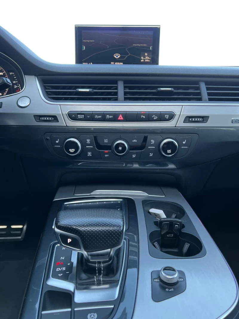 Audi Q7 3.0 Matrix Led S-Line 272 , снимка 8 - Автомобили и джипове - 52370235