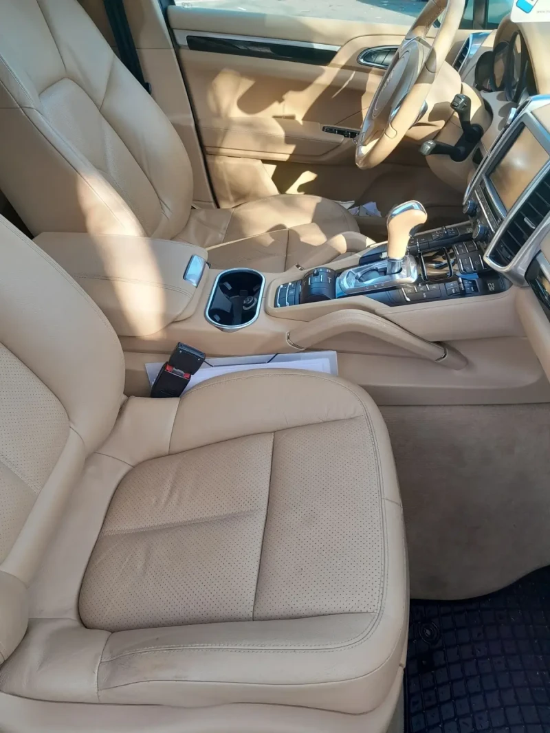 Porsche Cayenne 3000 D, снимка 5 - Автомобили и джипове - 53257239