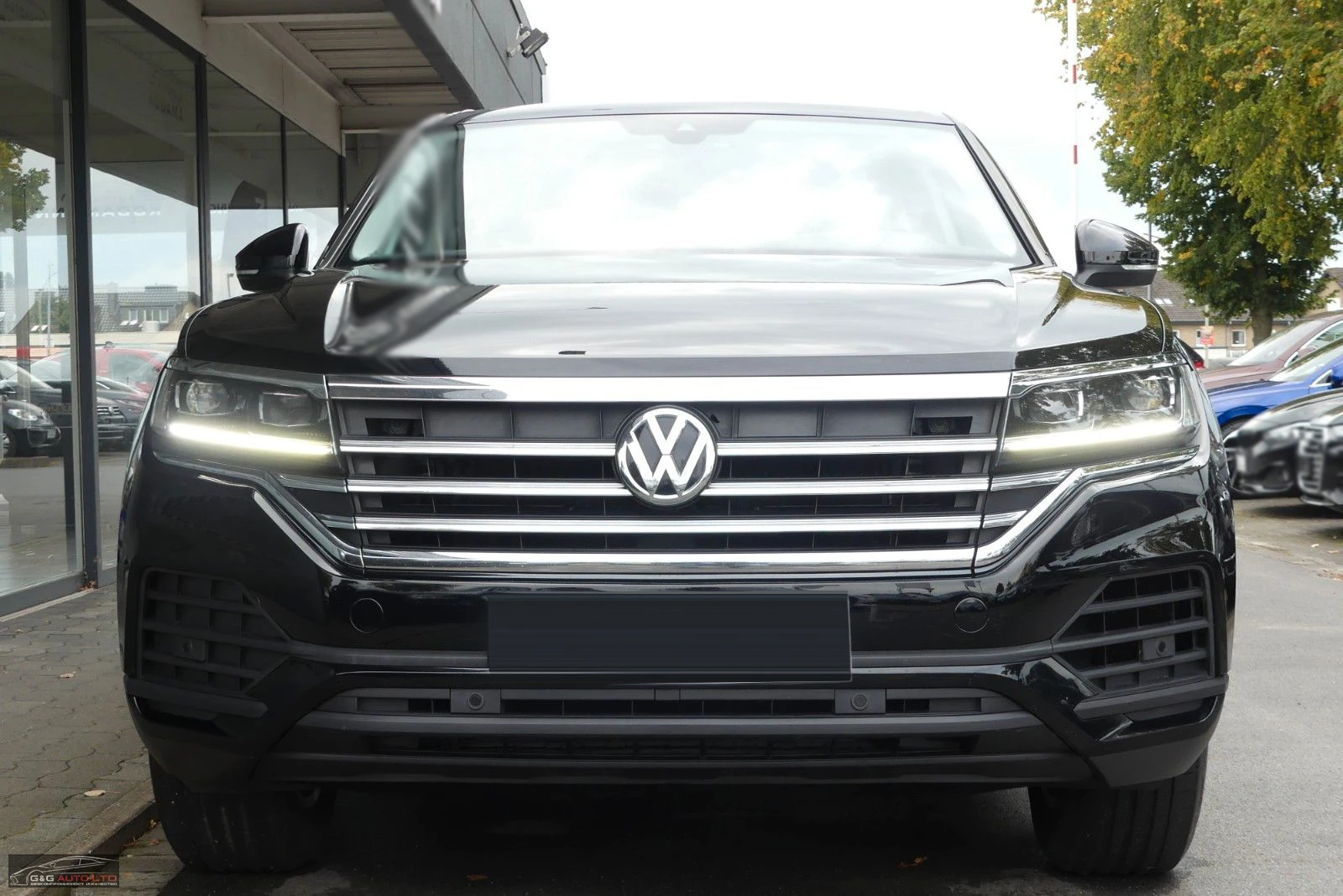 VW Touareg 231HP/4X4/CAM/LED/LANE/CARPLAY/330b - изображение 3