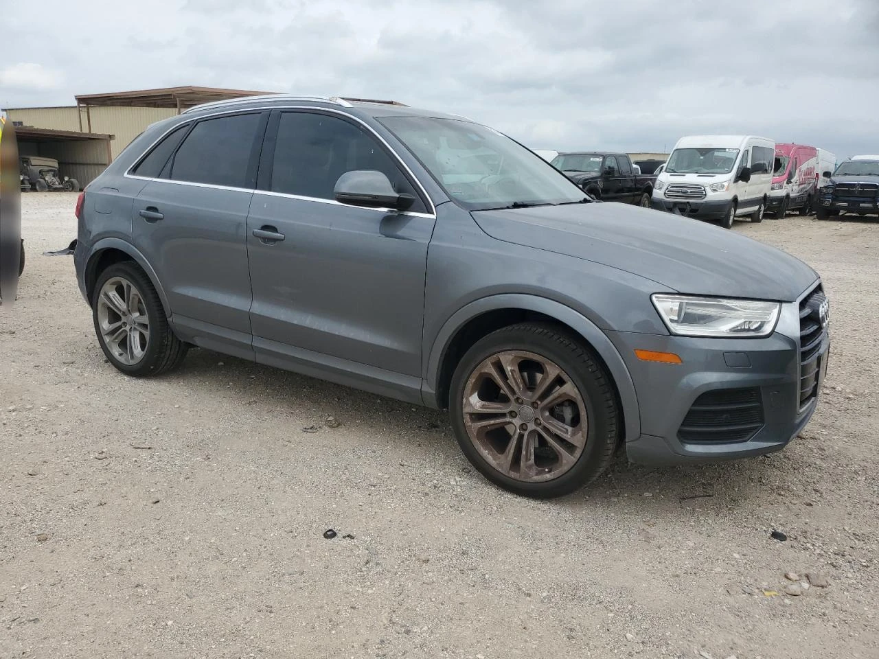 Audi Q3  - изображение 5