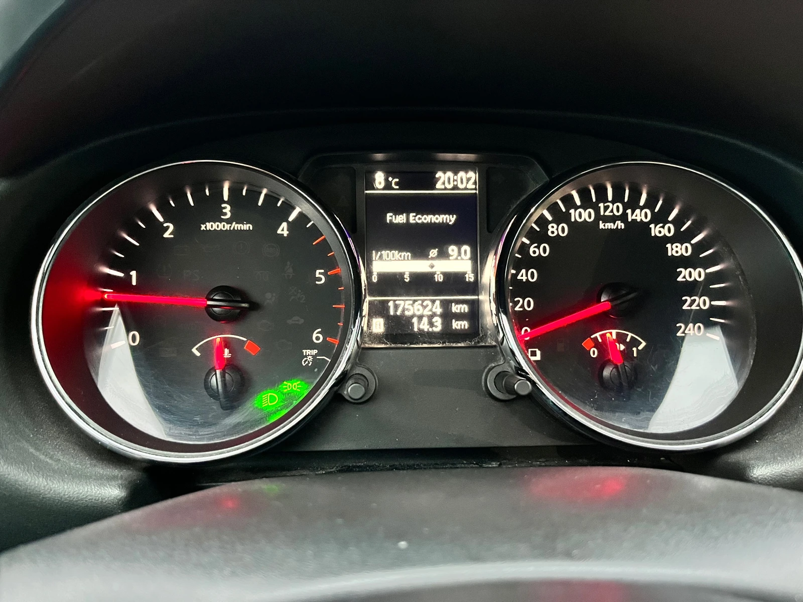 Nissan Qashqai 2.0DCI 4X4= 175000КМ!!!, снимка 14 - Автомобили и джипове - 53902641