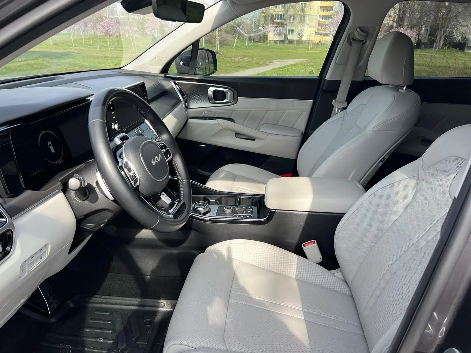 Kia Sorento Plug-in Хибрид, снимка 17 - Автомобили и джипове - 53987844