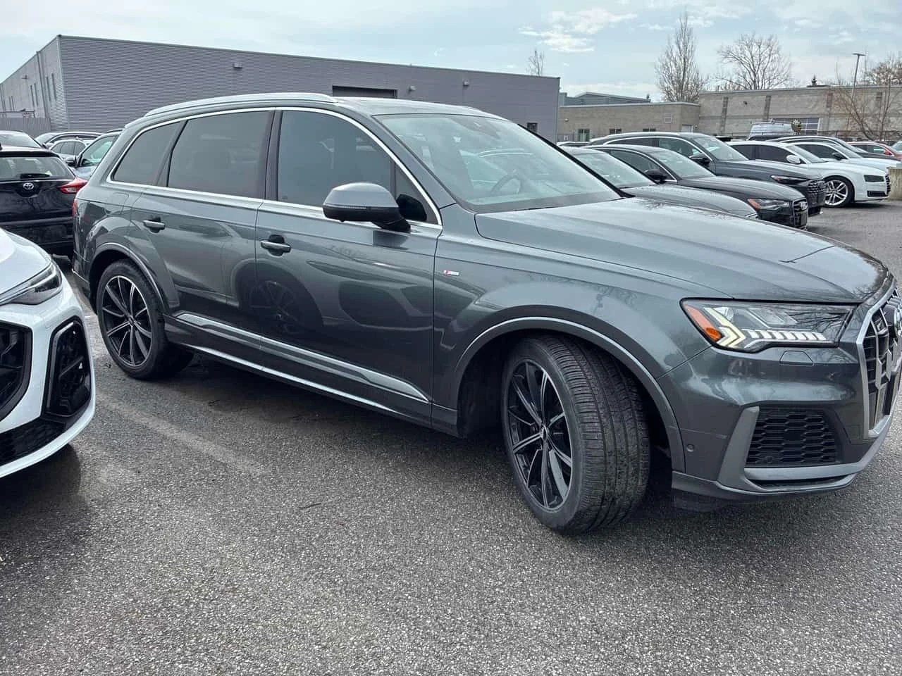 Audi Q7 Technik  CARFAX, снимка 3 - Автомобили и джипове - 54224991