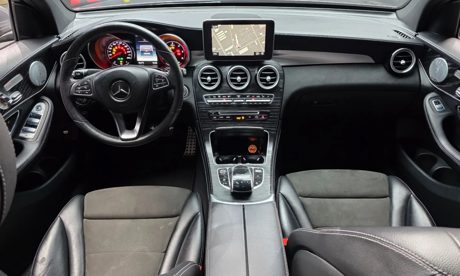 Mercedes-Benz GLC 250 Burmester * 360 * Lane assist * Подгрев, снимка 7 - Автомобили и джипове - 54623390