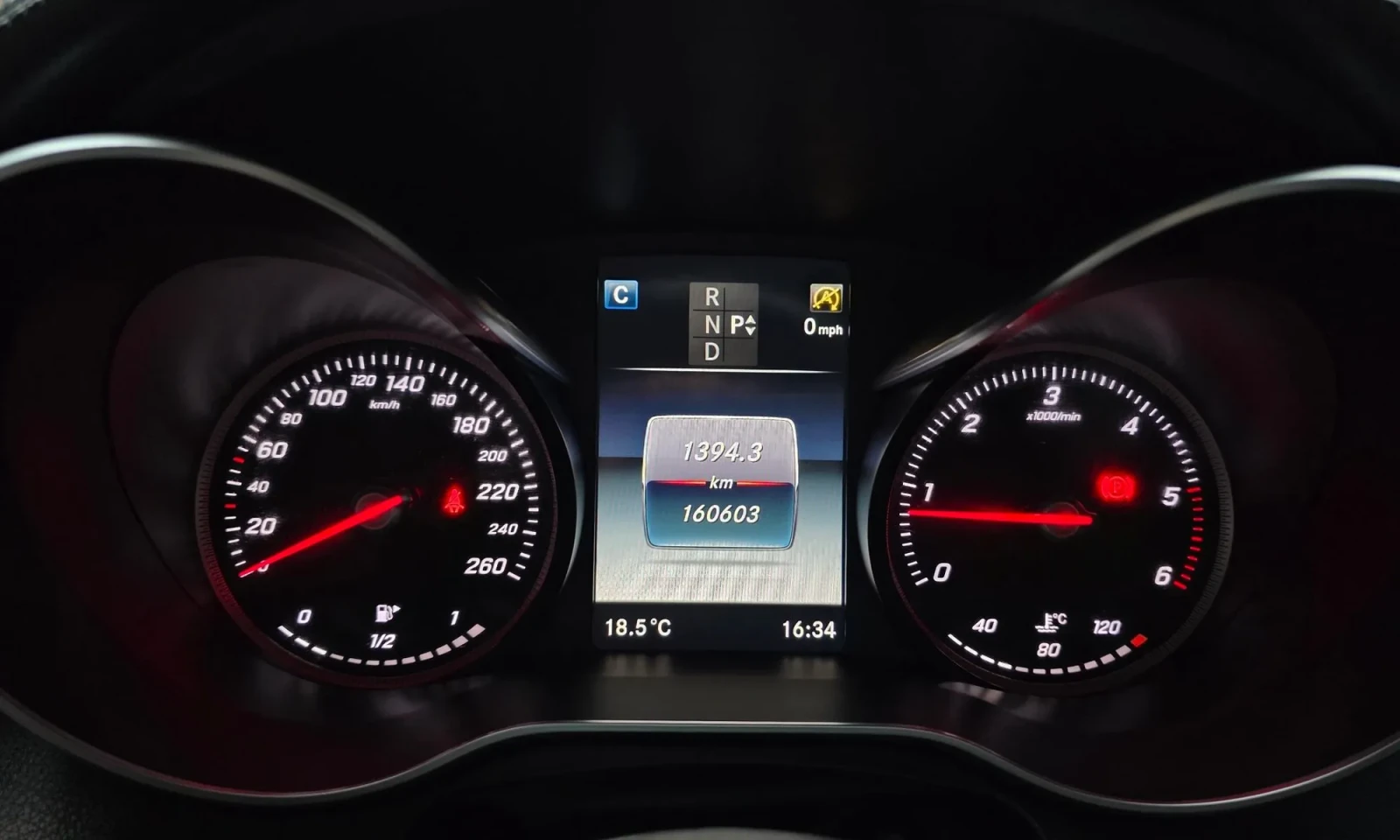 Mercedes-Benz GLC 250 Burmester * 360 * Lane assist * Подгрев, снимка 8 - Автомобили и джипове - 54623390