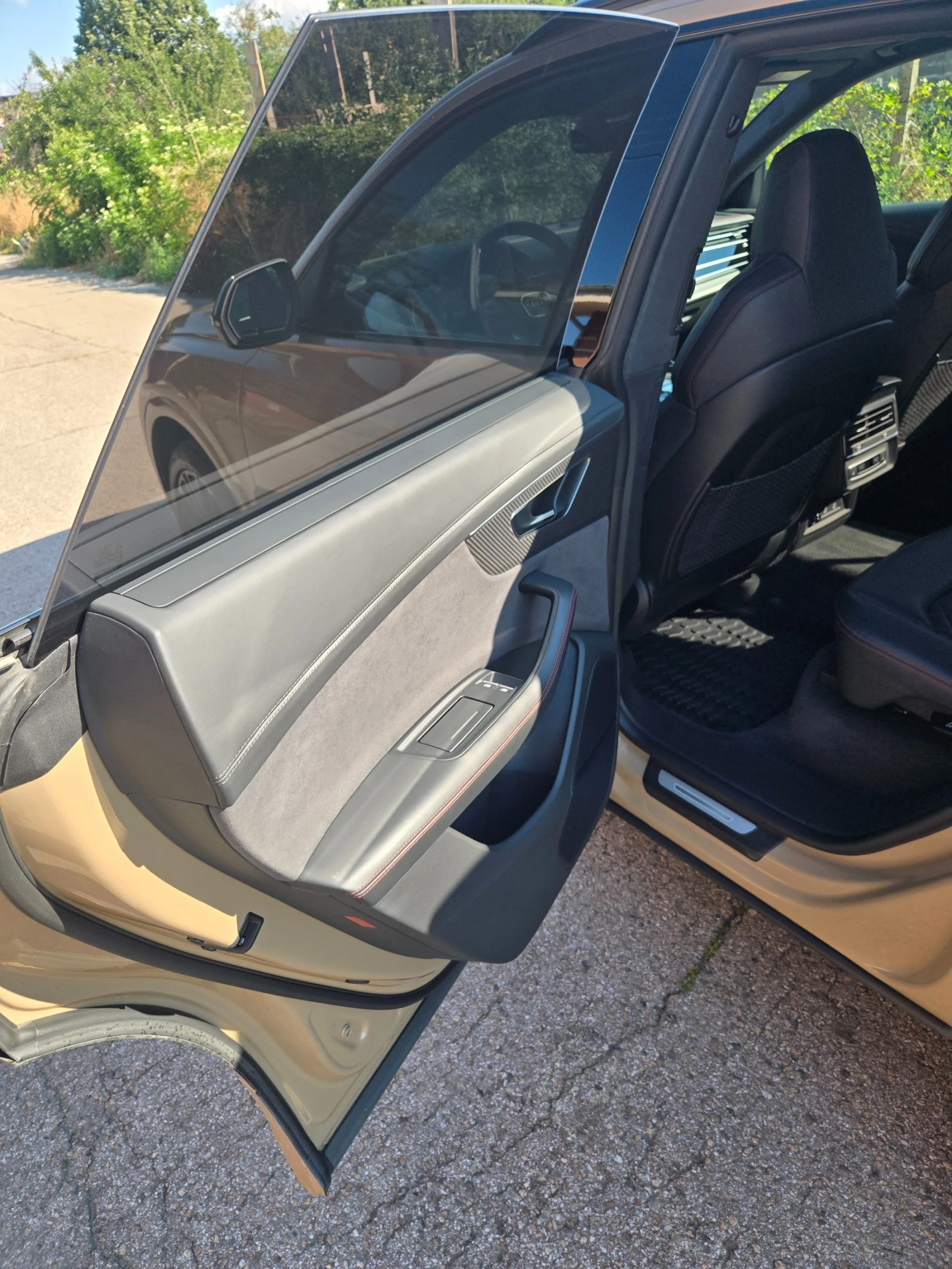 Audi Q8 55 TFSIe quattro FULL option, снимка 13 - Автомобили и джипове - 55259482
