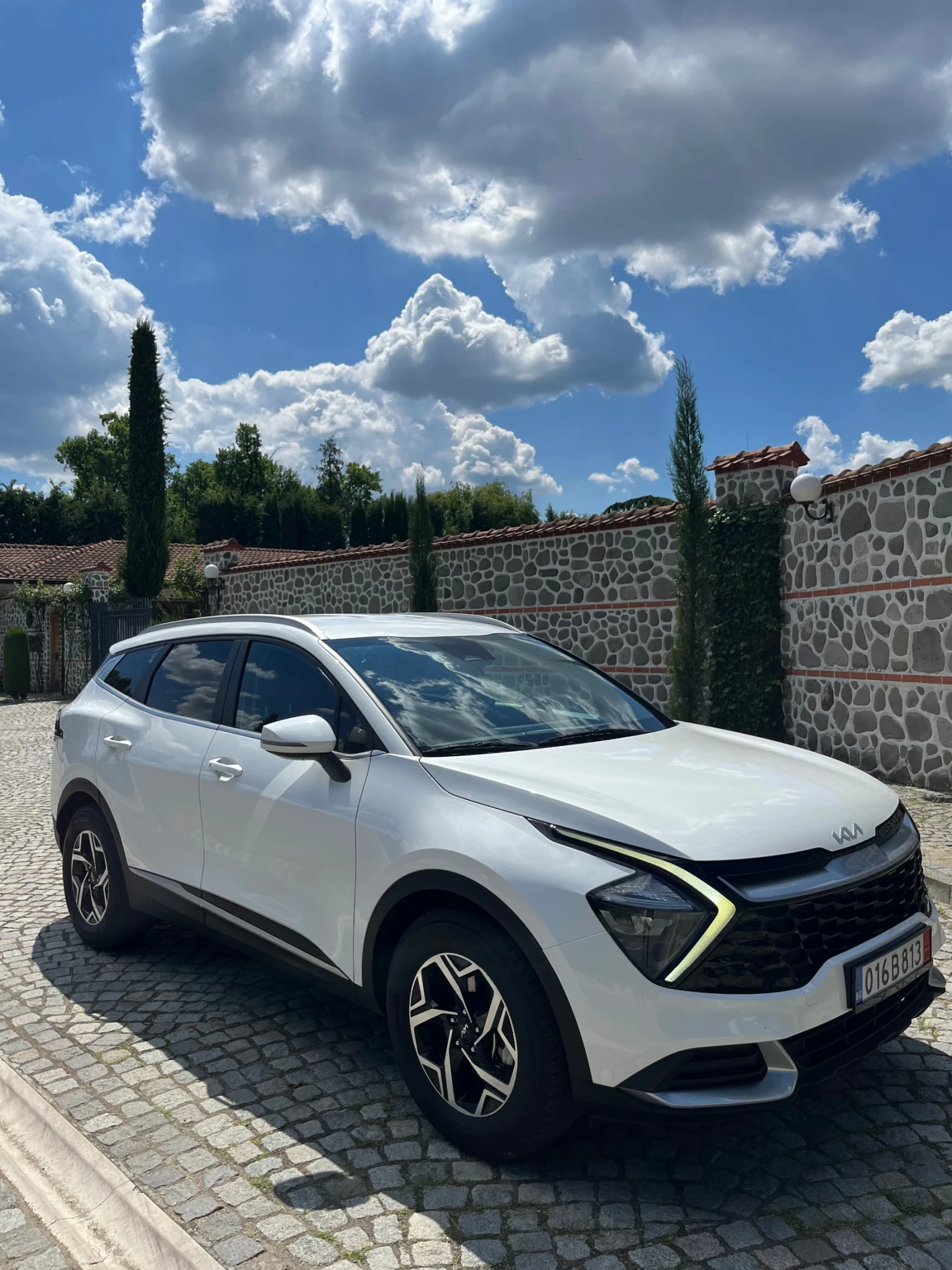 Kia Sportage 2.0Crdi* Бяла перла* , снимка 6 - Автомобили и джипове - 55270511