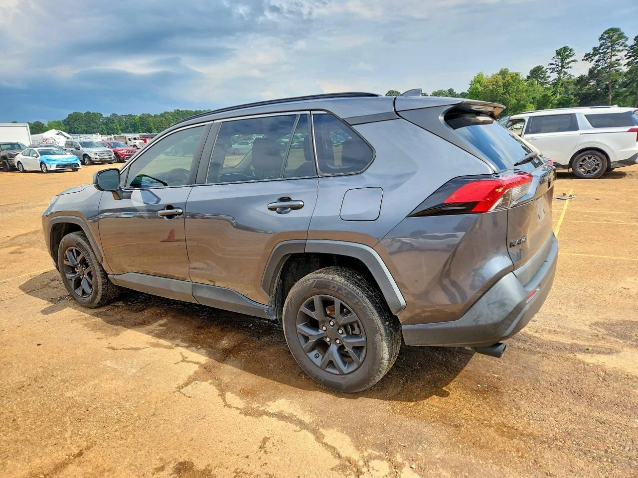 Toyota Rav4 2.5l Le, снимка 2 - Автомобили и джипове - 55382744