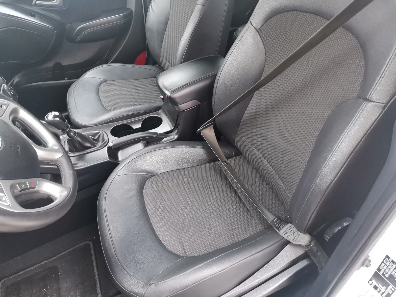Hyundai IX35 1, 7cdti фейс/панорама, снимка 11 - Автомобили и джипове - 55645427