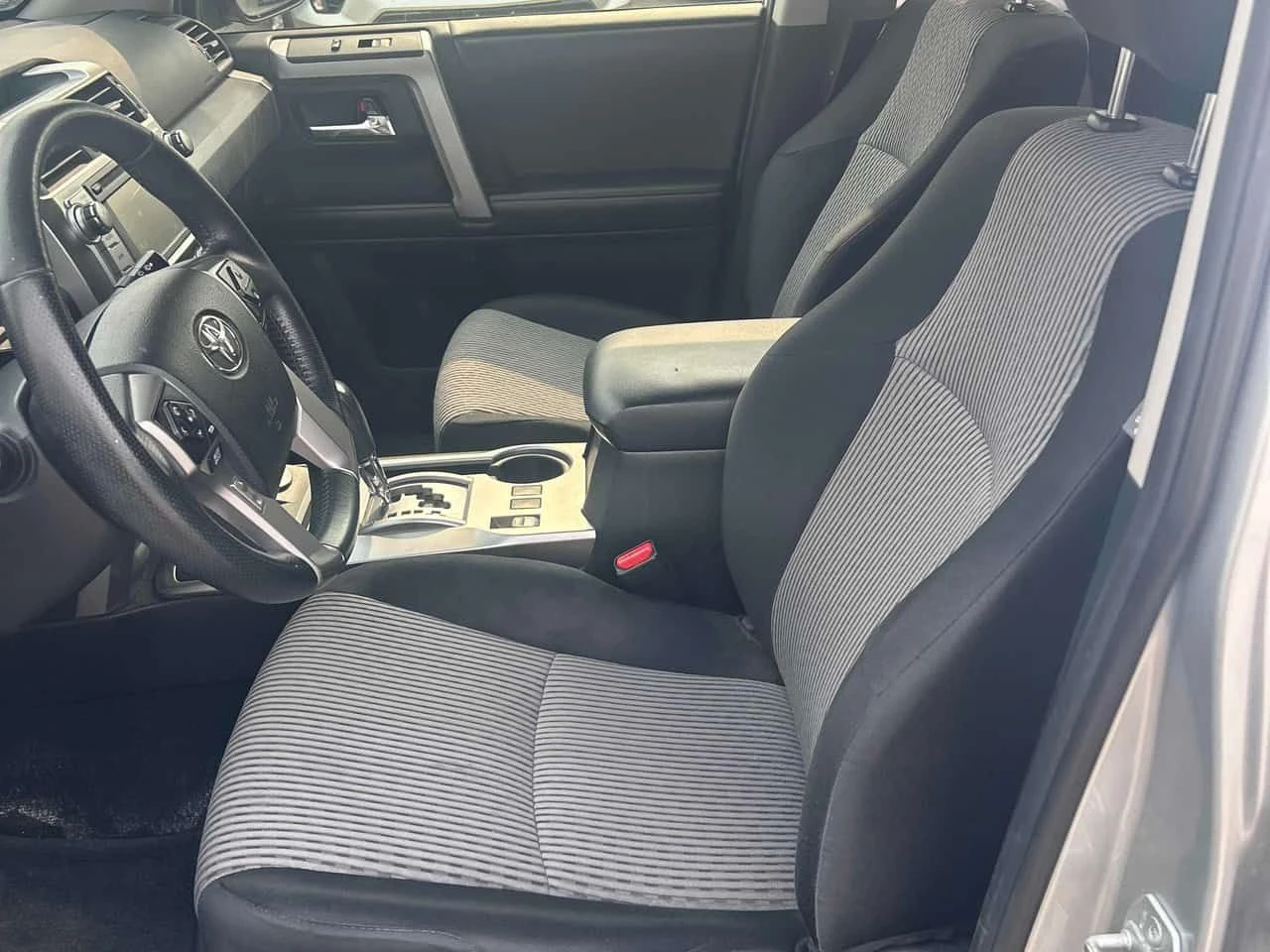 Toyota 4runner * SR5 * CARFAX * ОПЦИЯ ЗА ФИНАНСИРАНЕ, снимка 11 - Автомобили и джипове - 55658661
