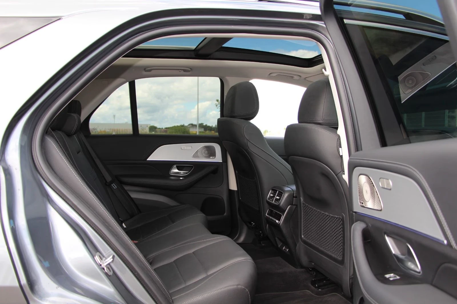 Mercedes-Benz GLE 400 e / AMG / 4M / PANO / 360 / BURM / HUD / MULTIBEAM | Mobile.bg � ����������� 12