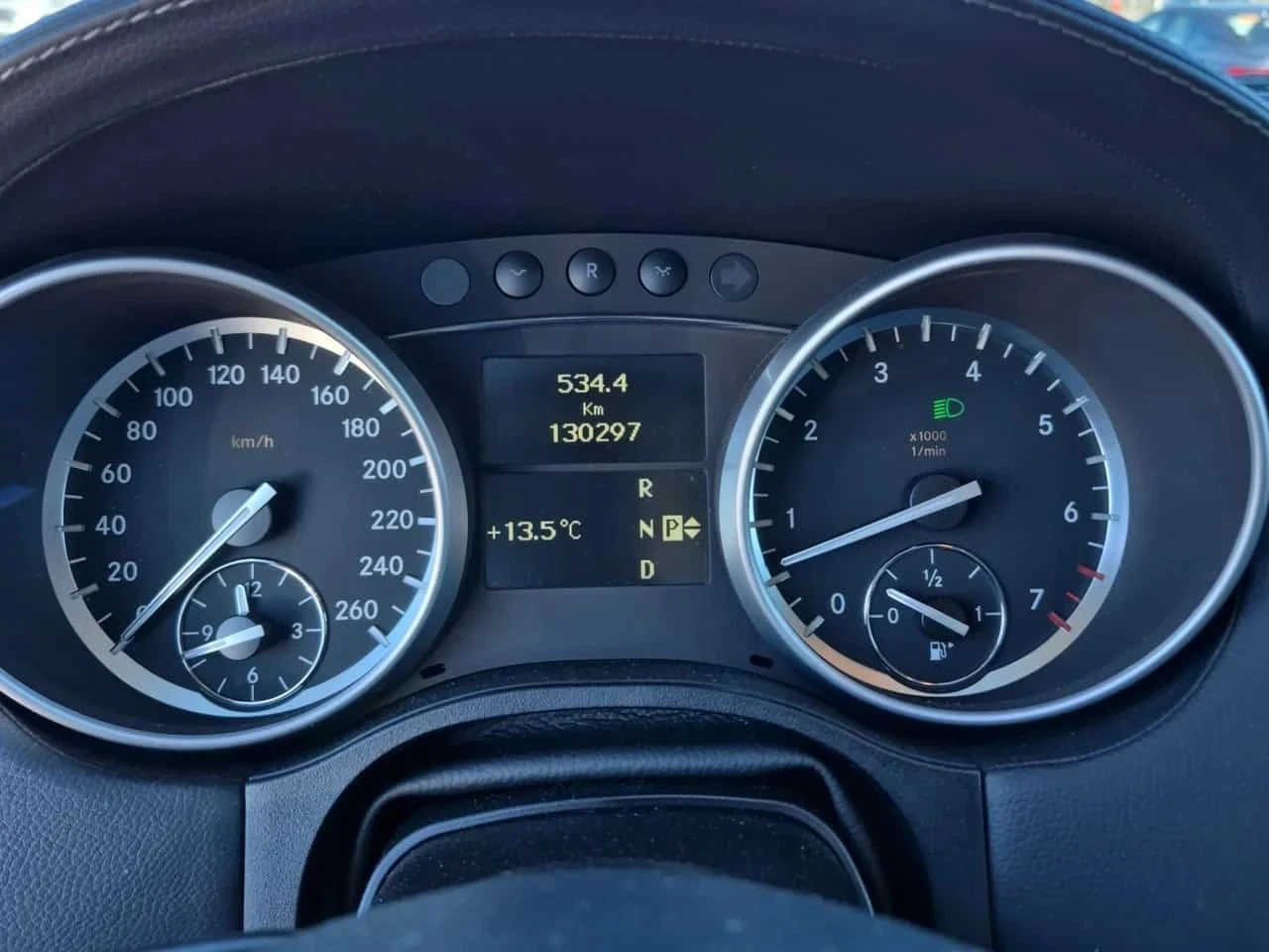 Mercedes-Benz GL 550, снимка 8 - Автомобили и джипове - 56688648