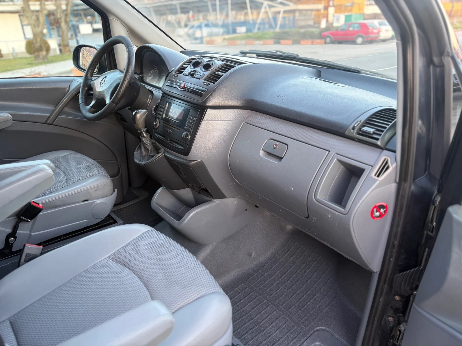 Mercedes-Benz Viano КЛИМАТРОНИК! ТОП!ТОП!ТОП!!!, снимка 8 - Бусове и автобуси - 53788057