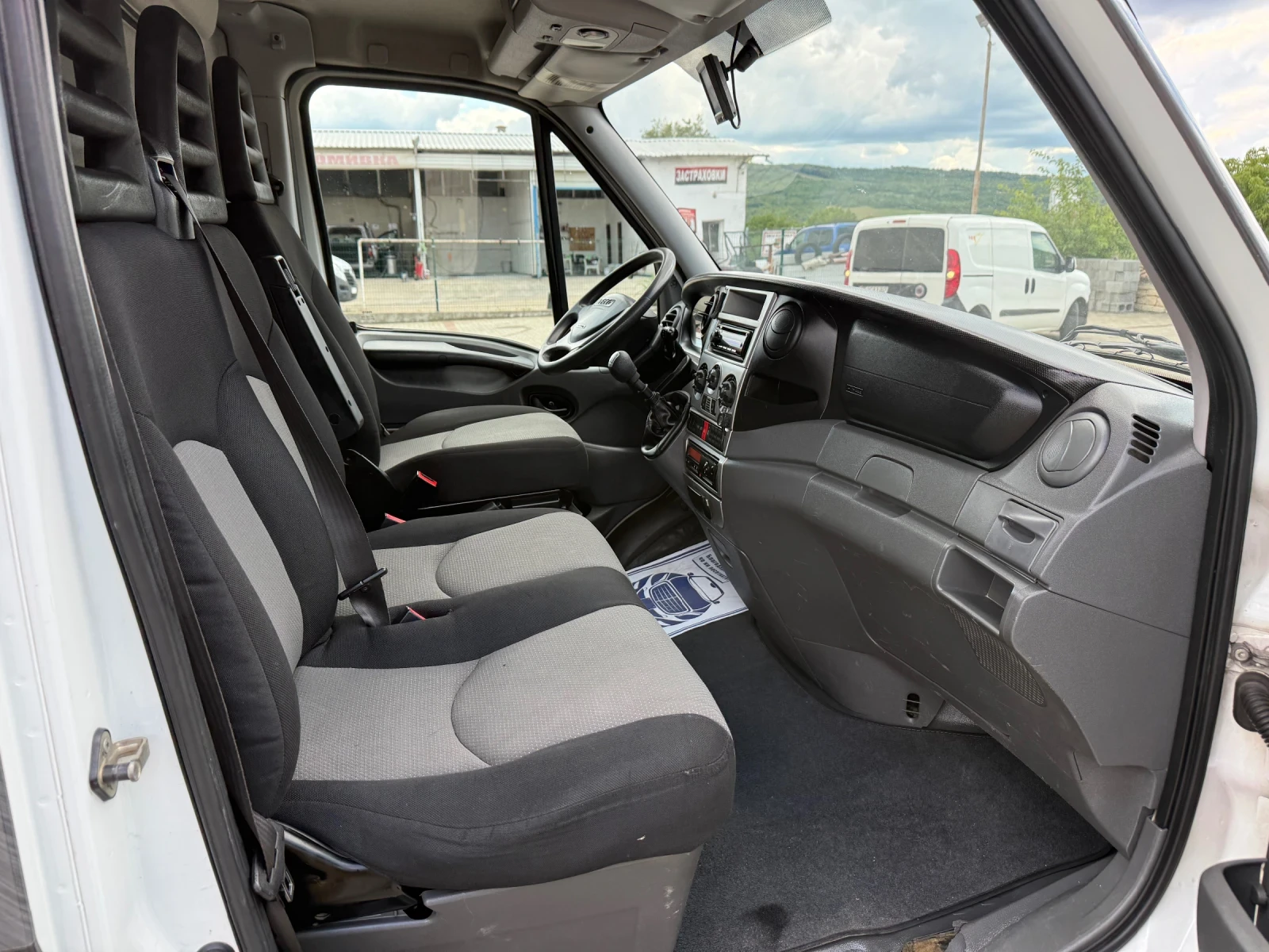 Iveco Daily 3.0/ 177kc., снимка 10 - Бусове и автобуси - 55417893