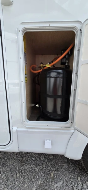 Кемпер SUNLIGHT V66 Adventure Спешно, снимка 15