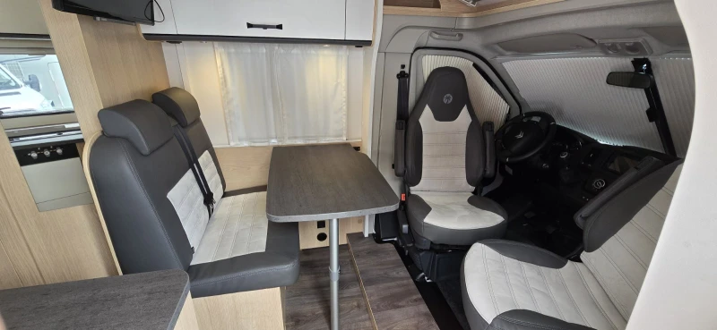 Кемпер SUNLIGHT V66 Adventure НОВ, снимка 6 - Каравани и кемпери - 51203949